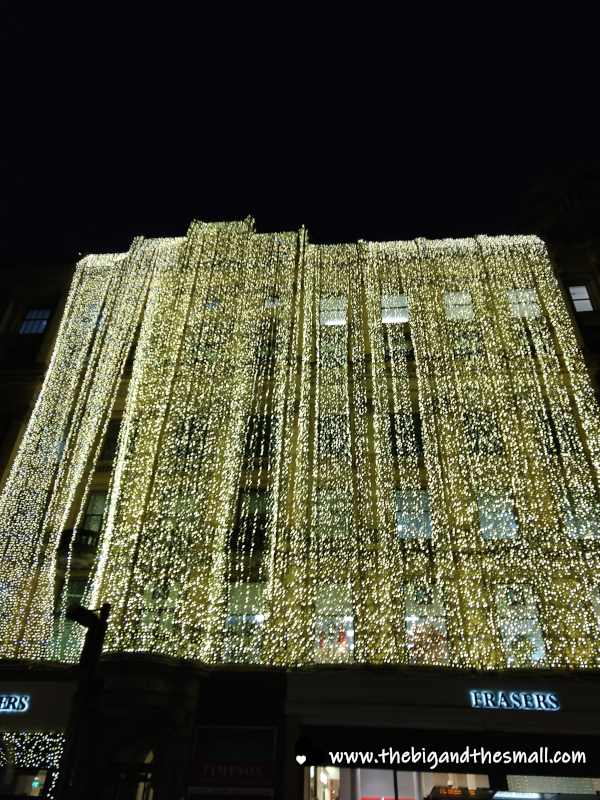 Christmas Lights in the City.png