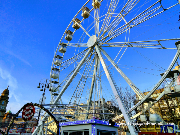 Ferris Wheel at the Christmas Market.png